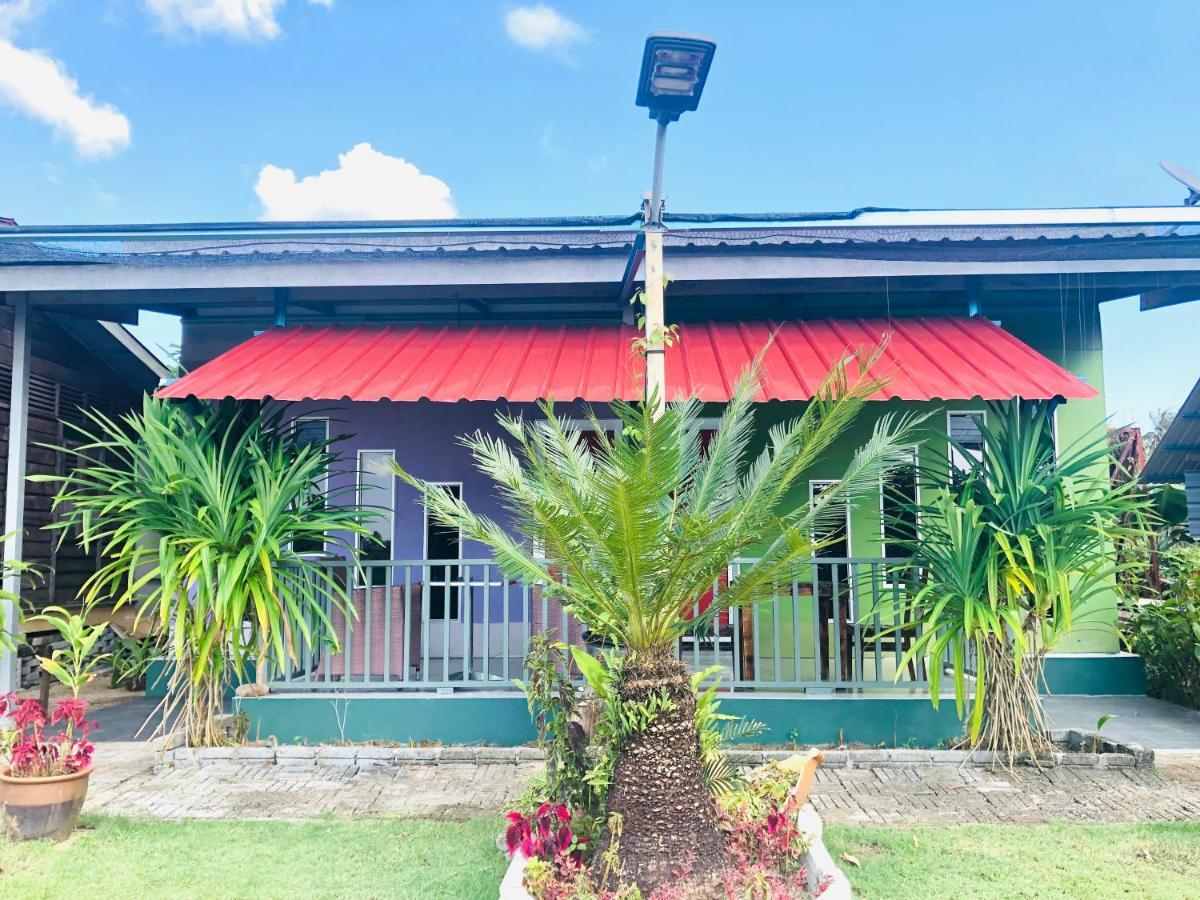 Wan'S Roomstay Langkawi Pantai Cenang (Langkawi) Exterior foto