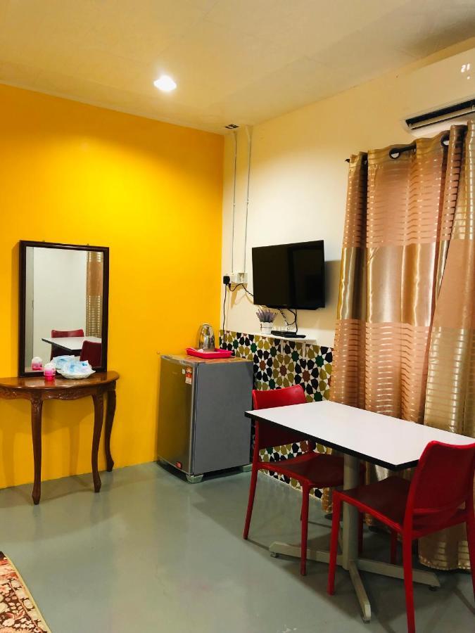 Wan'S Roomstay Langkawi Pantai Cenang (Langkawi) Exterior foto